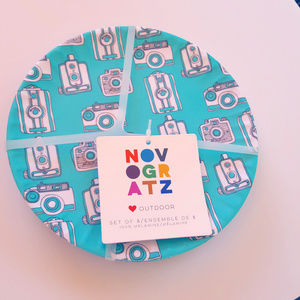 NOVOGRATZ Outdoor Melamine Set of 8 Snack Plates